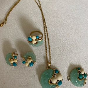 Used blue jewelry set